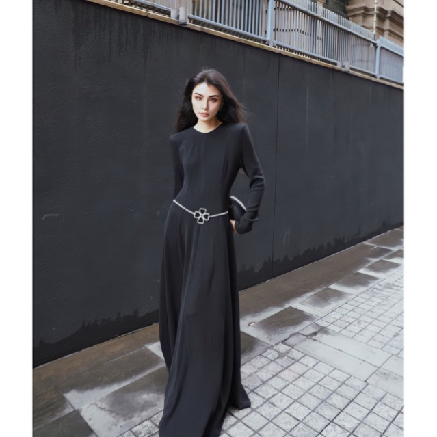 Váy Đôn Vai Dài Tay Ly Thân Xòe Đen Eclipse Clothing