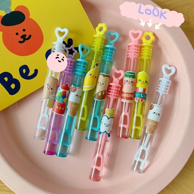Thổi bong bóng loại nhỏ.
