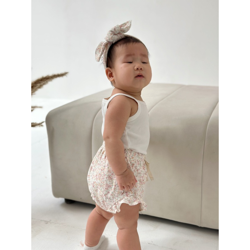 Quần Ngắn Có Bèo Macro & Micro Cotton Frill Cover