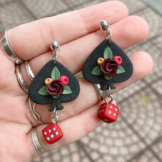 Khuyên tai đất sét nung Polymer Clay (Deck of Cards)