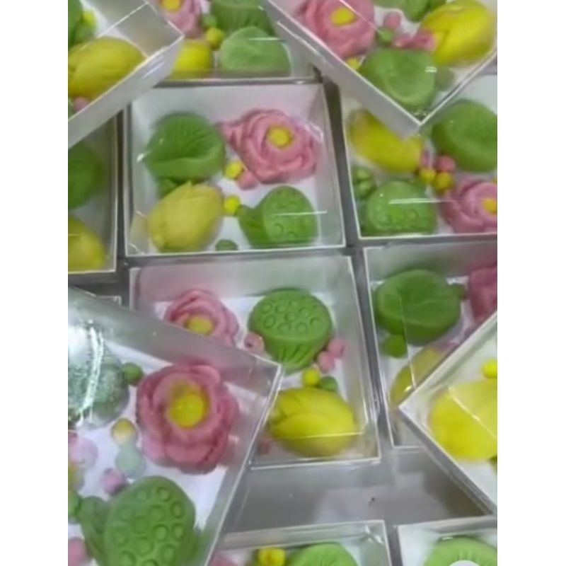 Set 50 hộp giấy kraft E1413 vuông nắp trong đựng bánh gato, bánh thạch rau câu, bánh hoa sen