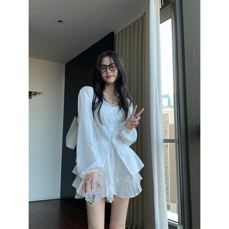 SET ÁO SƠ MI CỔ V KÈM CHÂN VÁY BÈO TẦNG TRẮNG