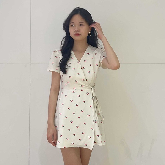 Váy cherry cổ V 2 lớp mềm mại, đầm cherry đắp chéo cột eo Ulzzang giống Jennie