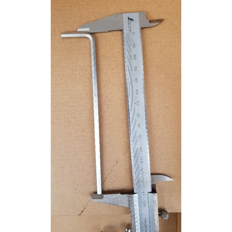 Lục giác 4, 5mm Nhật Bản