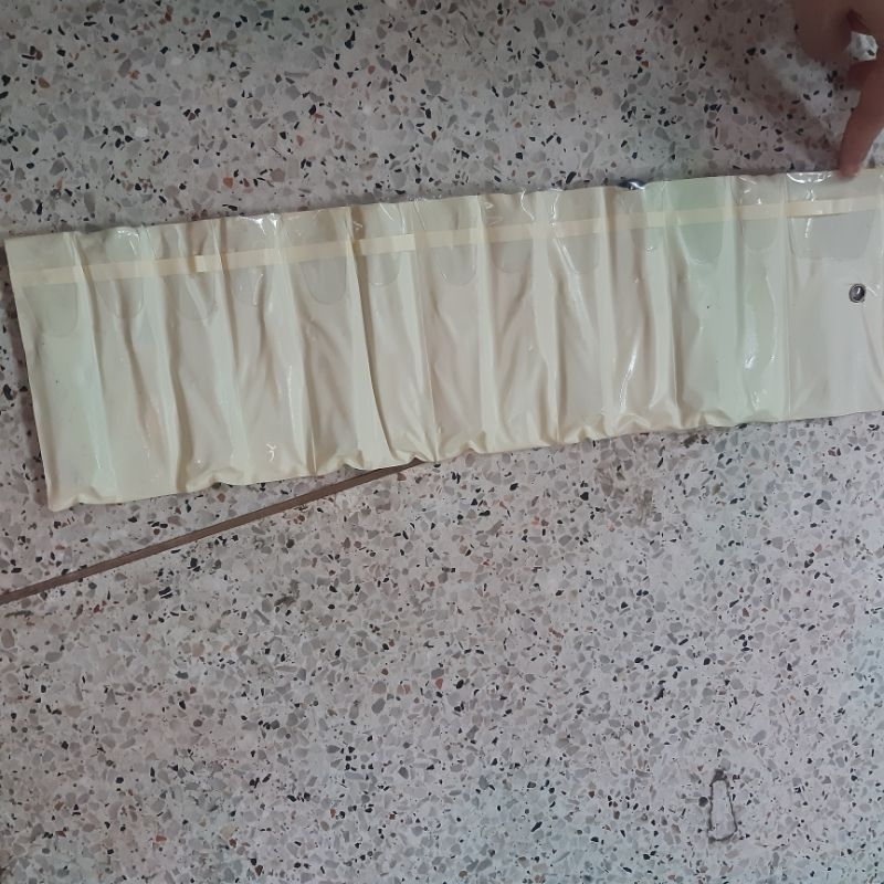 KÉO BẤM CHỈ 3 MÀU