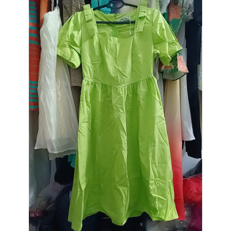 đầm thiết kế 235k