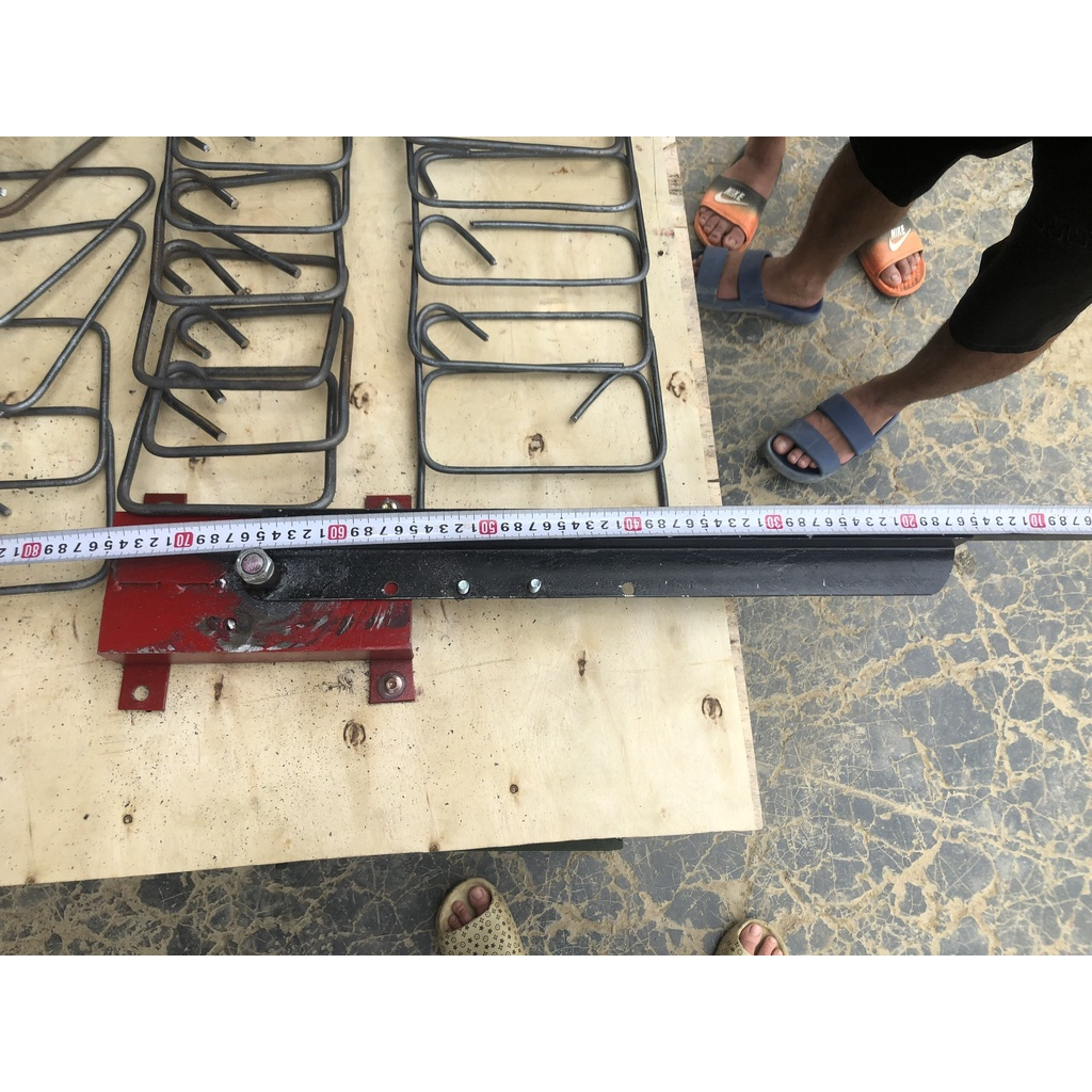 Bàn bẻ đai sắt 6 + 8