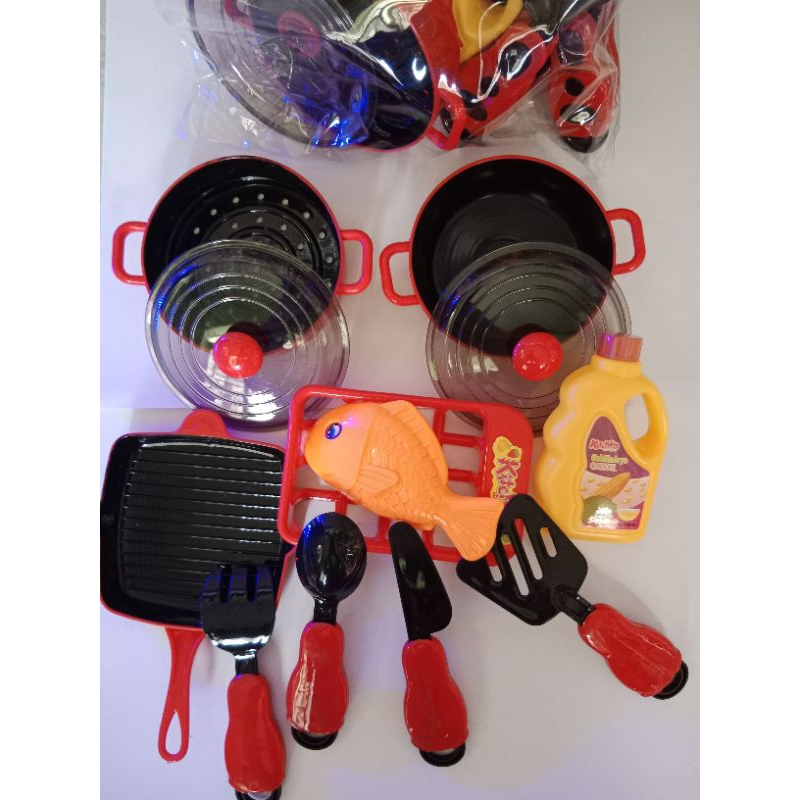 Đồ chơi Nấu ăn 12 chi tiết cho bé