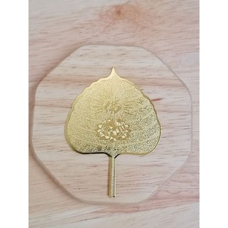 Lá bồ đề mạ vàng in hình Phật (đã khai quang)