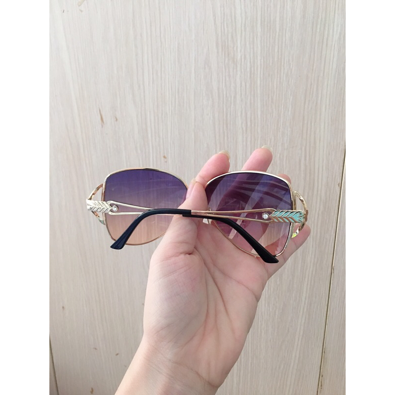 Kính mát nữ đẹp. si tuyển Th á ii