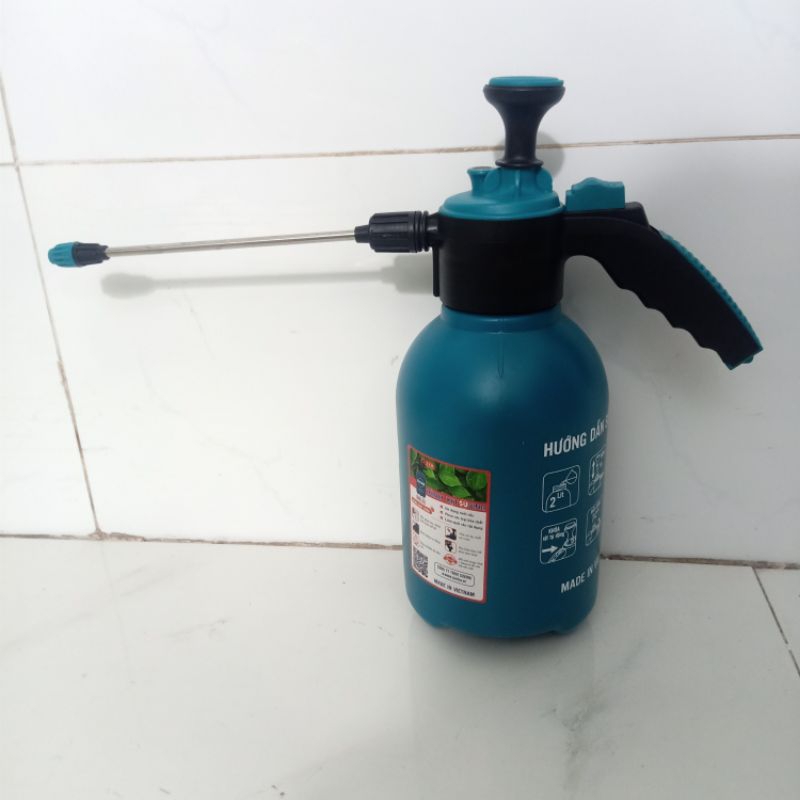 Bình xịt tưới cây Suvina 2 lít cần dài 20cm