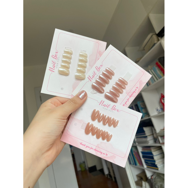 Nailbox tráng gương Hailey