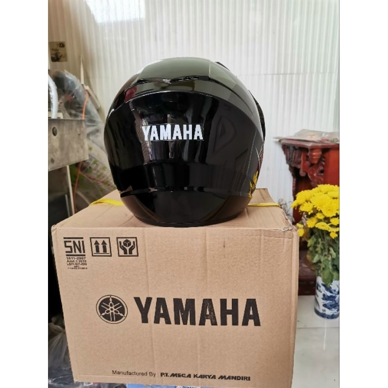 Nón yamaha 3/4 hàng Nhập Khẩu Theo Xe. Indonesia sản xuất. Nón đẹp ko  trầy xước.