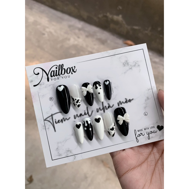 Nail box thiết kế sale lấy tương tác
