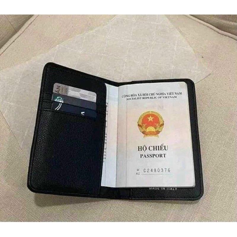 Túi Cha Nel Gift Vip Passport tiện lợi