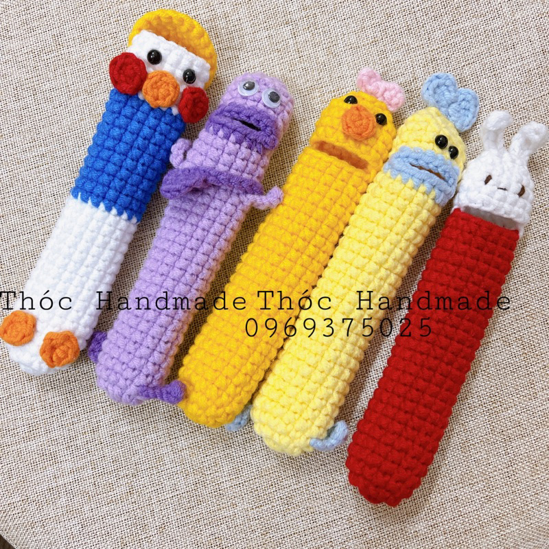 Túi đựng son bằng len handmade xinh xắn