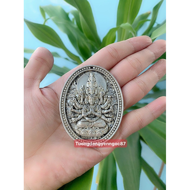 Mặt phật thiên thủ thiên nhãn