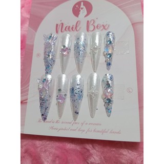 Nails box thiết kế nhủ lầp lánh sang chảnh