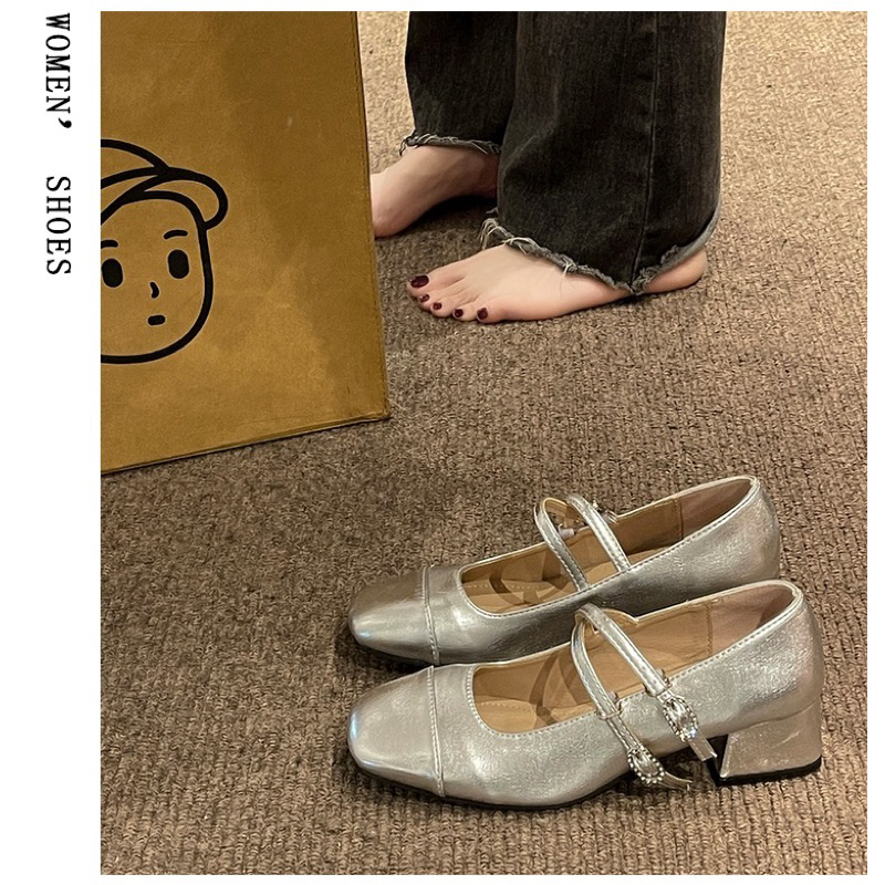 Giày búp bê nữ da bóng mũi tròn quai chéo đế cao 2cm