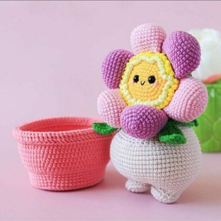 Len chậu bé hoa đít bự siêu cuti.