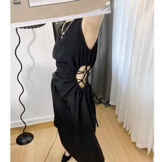 Váy Ba Lỗ Khoét Eo Eclipse Clothing
