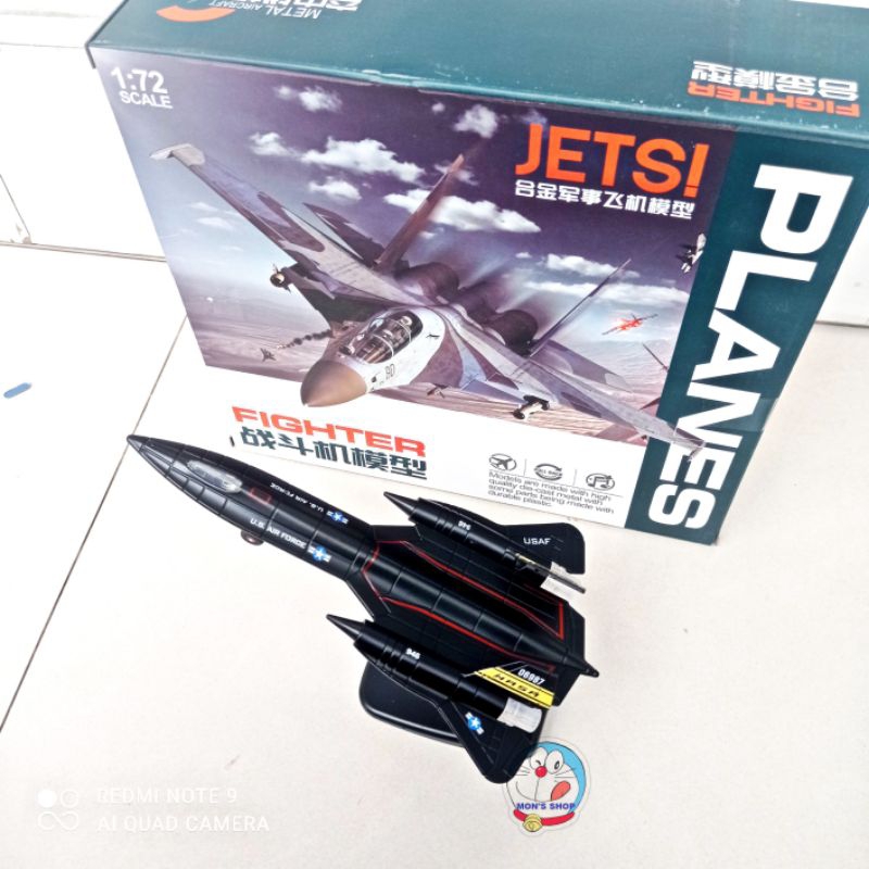 Mô hình máy bay sắt chiến đấu tích hợp sẵn pin có âm thanh và ánh sáng