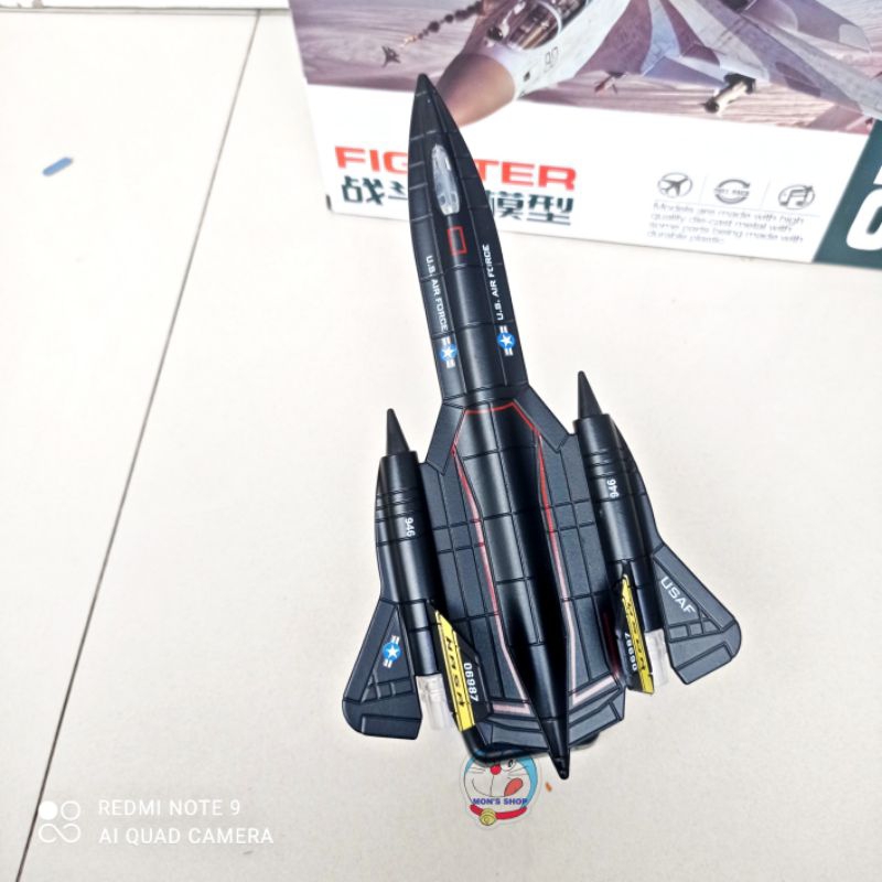 Mô hình máy bay sắt chiến đấu tích hợp sẵn pin có âm thanh và ánh sáng