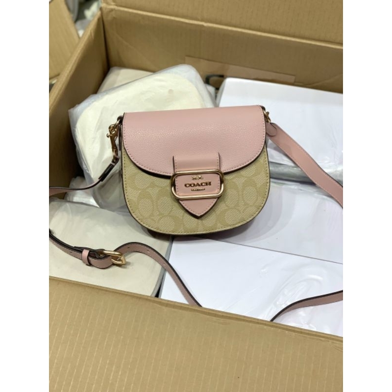 Túi coach morgan màu mới vô cùng xinh xắn