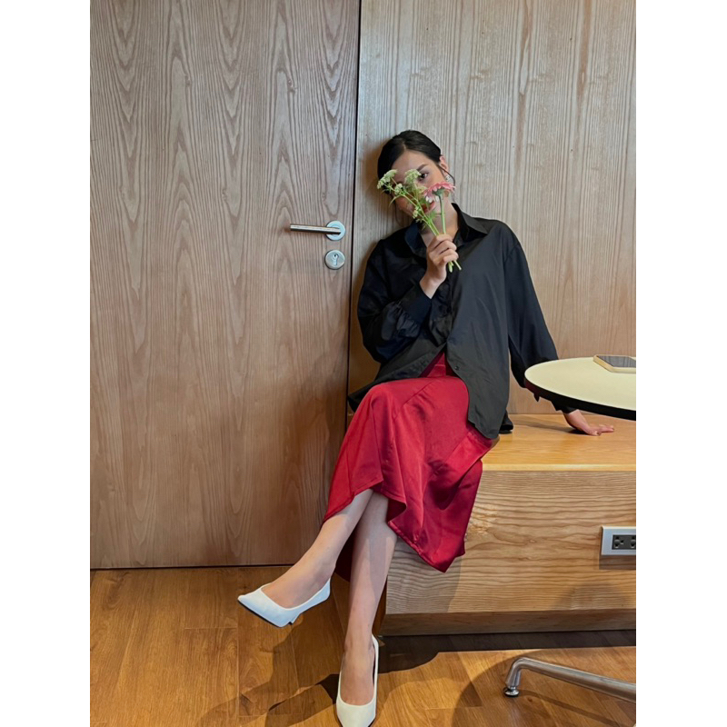 Chân váy lụa ngọc trai Lisa