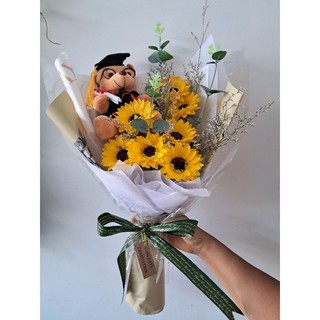 Bó hoa tốt nghiệp hướng dương kèm gấu