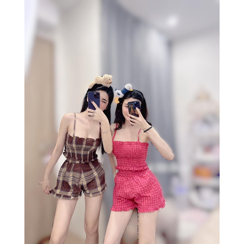 SET KẺ CARO ÁO 2 DÂY BO CHUN MIX QUẦN SOOC CHÂN BÈO CHẤT THÔ ĐŨI MỀM MÁT.
