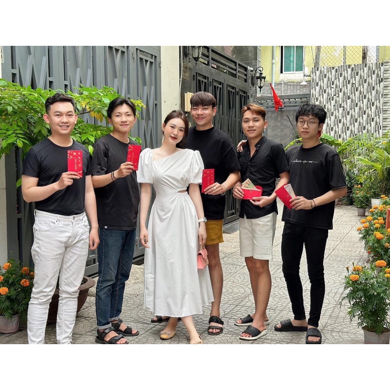 ĐẦM MIDI KHOÉT 1 BÊN EO TAY PHỒNG