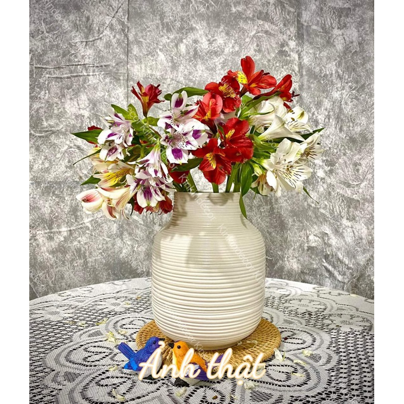 Lọ hoa decor gốm sứ Bát Tràng vân ganh men trắng và nâu mộc dáng bóng đèn