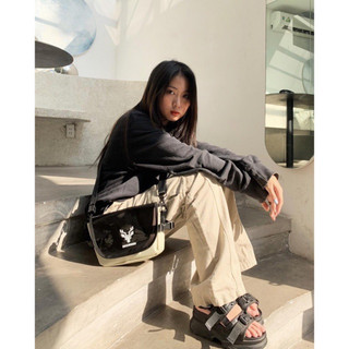 Túi đeo chéo : LOGO SHOULDER BAG