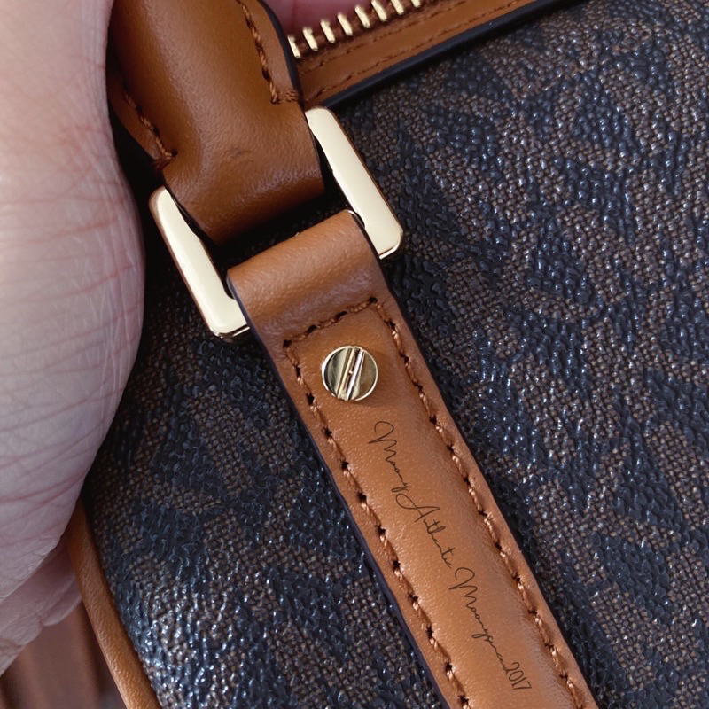 Miếng dán đa năng 66 chi tiết tròn từ bé tới lớn