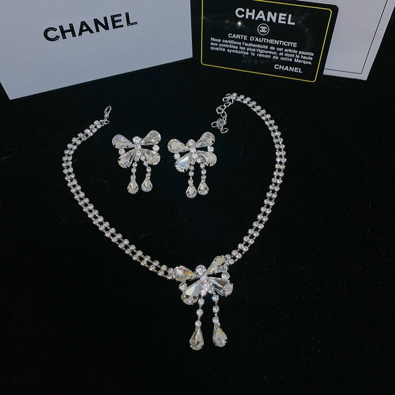 Bộ trang sức đính đá thời trang.sang trọng cho nữ