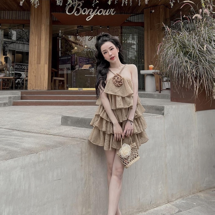 : Váy Tơ Xếp Li Tầng Tết Kèm Tag Hoa [LOLLA_YE_FASHION]