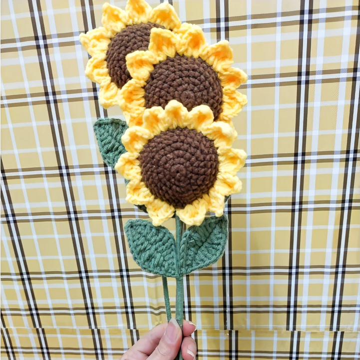 1 Bông Hoa Hướng Dương móc tay handmade từ len milk cotton làm quà tặng bạn bè, decor nhà cửa dễ thương