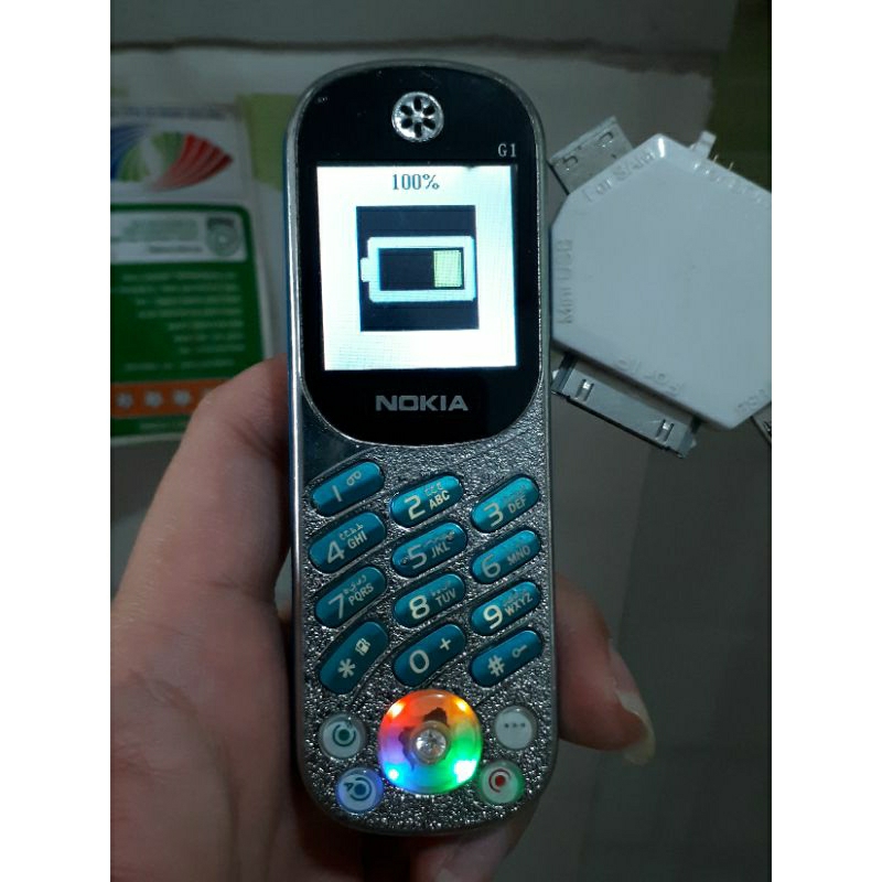 Xác điện thoại cũ Gowin g1 mini còn lên nguồn, không pin