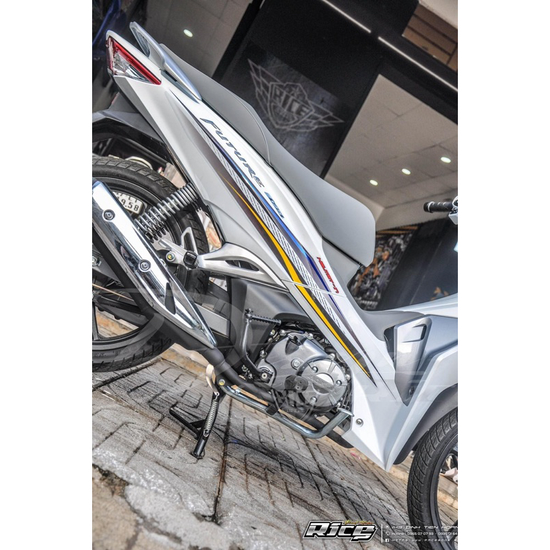 Tem chế cho xe future trắng