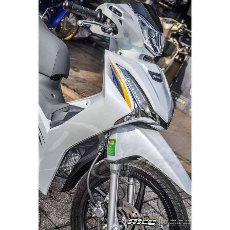 Tem chế cho xe future trắng