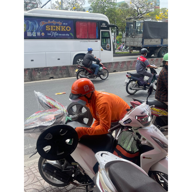 Quạt lỡ công nghiệp thân sắt Fuji - hàng chính hãng