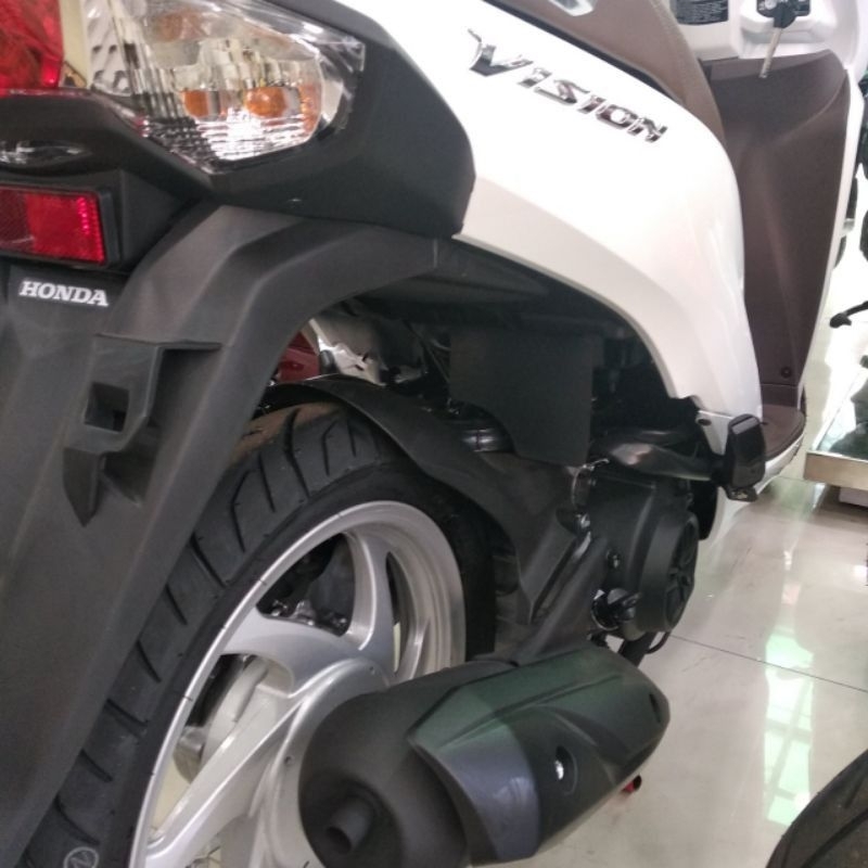 Chắn bùn bên trong bánh sau Vision 2014-2020 Zin Chính hãng honda