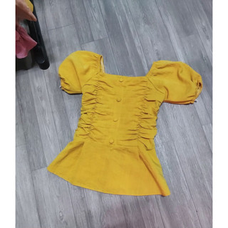 Thanh lý áo kiểu vàng