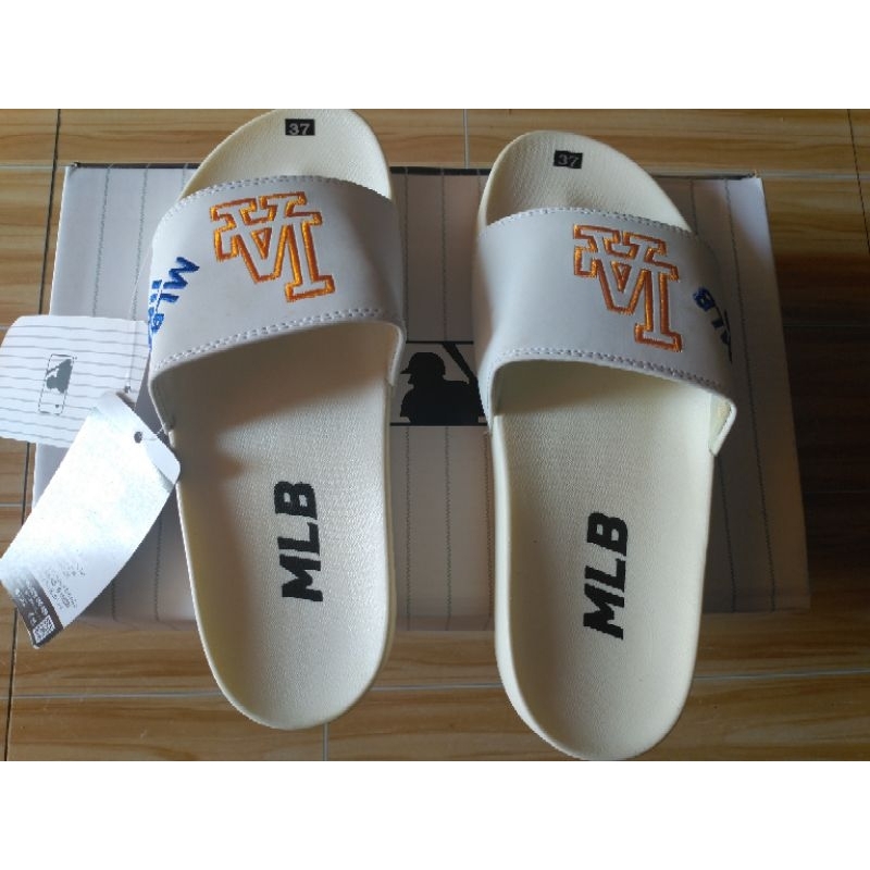 Dép quai ngang MLB