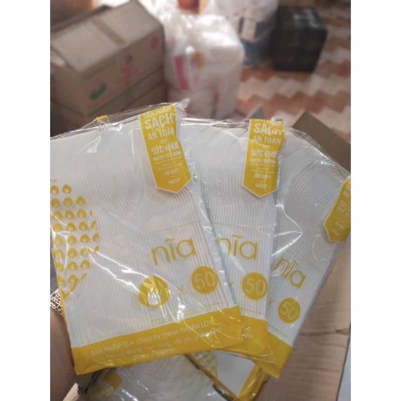 Set 50 nĩa nhựa/xiên nhựa dùng 1 lần