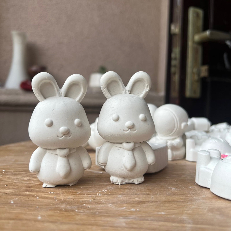 Tô Tượng Thạch Cao Thỏ Đeo Nơ size 6cm