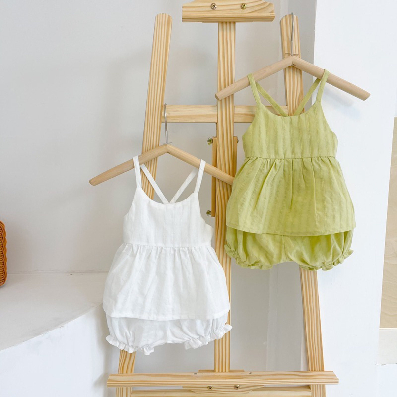 Bộ áo 2 dây mát mẻ cho bé gái