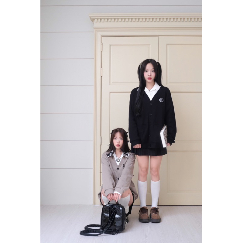 Áo khoác cardigan thêu logo