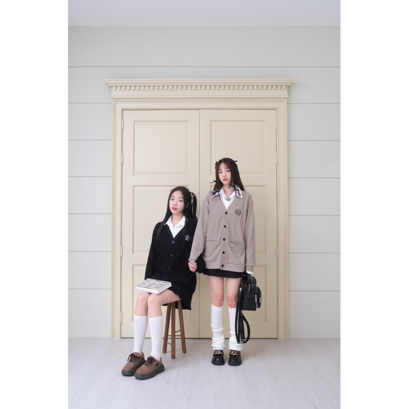 Áo khoác cardigan thêu logo